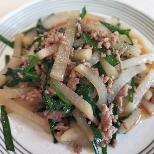 ご飯がすすむ♡大根と豚ひき肉とにんにくの芽炒め